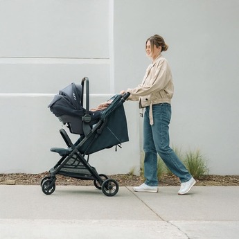 Inglesina Quid 3 Travel Stroller - Cosmic Black — thumbnail 18