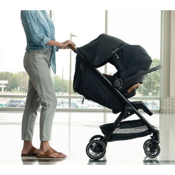 Nuna TRVL Lightweight Stroller with Travel Bag - Sterling — thumbnail 6