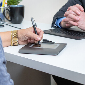 Wacom Signature Tablet 3.8X2.4 Monochrome Signature Pad — thumbnail 8