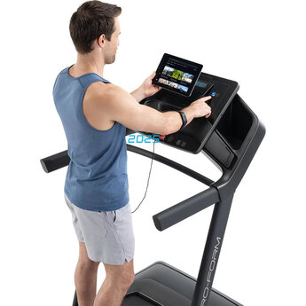 Carbon TLS Treadmill — thumbnail 4