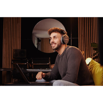 Beyerdynamic DT 990 PRO Circumaural Open-Back Stereo Studio Headphones — thumbnail 10