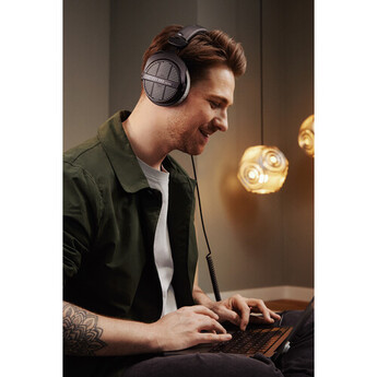 Beyerdynamic DT 990 PRO Circumaural Open-Back Stereo Studio Headphones — thumbnail 5