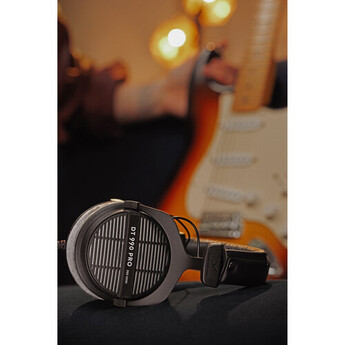 Beyerdynamic DT 990 PRO Circumaural Open-Back Stereo Studio Headphones — thumbnail 7