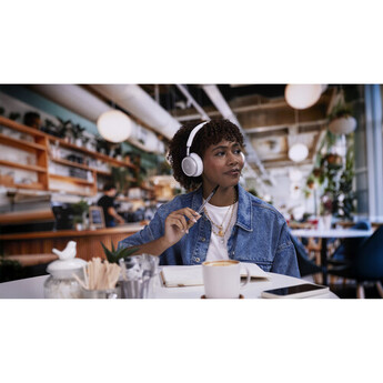 JBL Live 680NC Wireless Noise-Canceling On-Ear Headphones (Champagne) — thumbnail 7