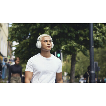 JBL Live 770 NC Over-Ear Noise-Cancelling Headphones (White) — thumbnail 6