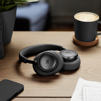 JBL Live 780NC Wireless Noise-Canceling Over-Ear Headphones (Black) — thumbnail 8