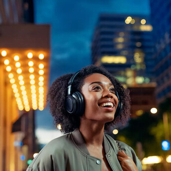 Philips Noise-Canceling Wireless Over-Ear Headphones (Black) — thumbnail 18