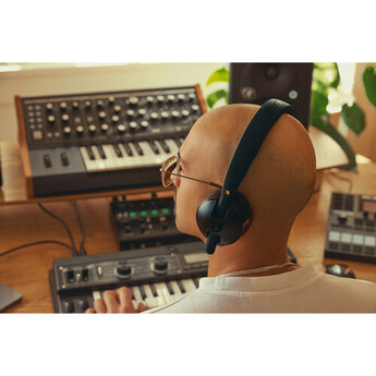 Rode NTH-50 Professional On-Ear Headphones — thumbnail 12