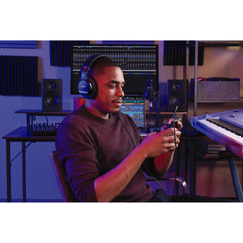 Sony MDR-M1 Closed-Back Over-Ear Reference Monitor Headphones — thumbnail 13