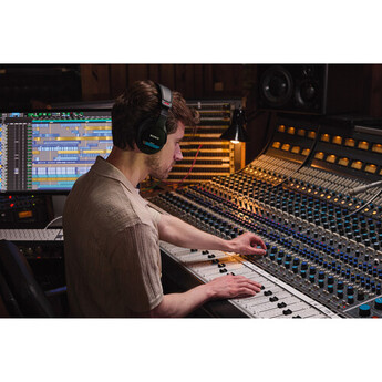 Sony MDR-M1 Closed-Back Over-Ear Reference Monitor Headphones — thumbnail 14