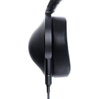 Sony MDR-Z1R Closed-Back Over-Ear Headphones — thumbnail 3