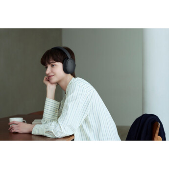 Sony WHCH730N/B Wireless Noise-Canceling Over-Ear Headphones — thumbnail 12