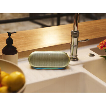 harman kardon Luna 2 Wireless Bluetooth Speaker — thumbnail 7