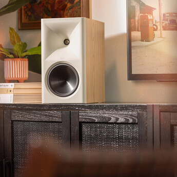 Klipsch The Sevens Powered Bookshelf Speakers -Pair (Red Oak) — thumbnail 10