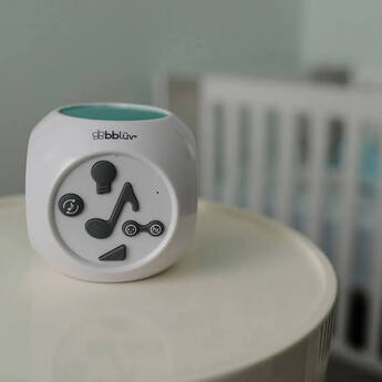 bbluv Kube Sound Activated Musical Nightlight with Projection — thumbnail 3
