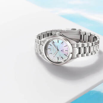Prospex Sea Series Quartz Watch - Stainless/Mother of Pearl — thumbnail 3
