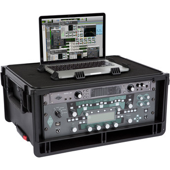 Skb Injection-Molded 4-RU Studio Flyer Rack Case