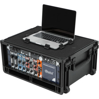 Skb Injection-Molded 4-RU Studio Flyer Rack Case — thumbnail 18