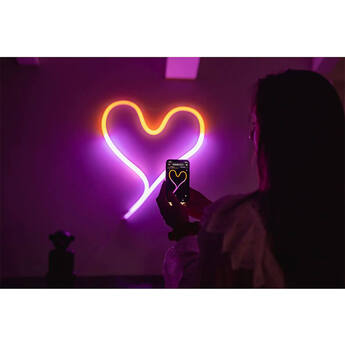 Twinkly Flex - Flexible LED 200 Pixel Light Tube — thumbnail 8