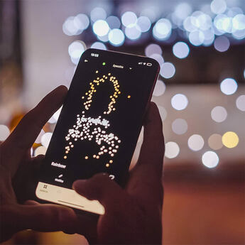 Twinkly 190 LED Icicle - Gold Edition — thumbnail 10