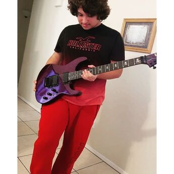 ESP LTD Kirk Hammett Signature KH-602 - Purple Sparkle — thumbnail 6