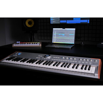 ARTURIA Astrolab 61 Avant-Garde Stage Keyboard with Analog Lab Pro Integration (Silver) — thumbnail 7