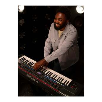 Roland Juno-X Programmable Polyphonic 61-Key Keyboard Synthesizer with USB Port — thumbnail 5