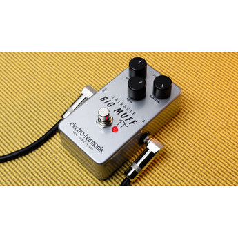 Electro-harmonix Triangle Big Muff Pi Distortion/Sustainer Pedal — thumbnail 11