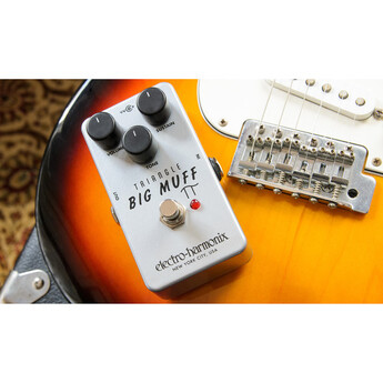 Electro-harmonix Triangle Big Muff Pi Distortion/Sustainer Pedal — thumbnail 12
