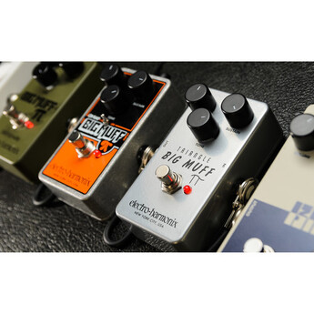 Electro-harmonix Triangle Big Muff Pi Distortion/Sustainer Pedal — thumbnail 13