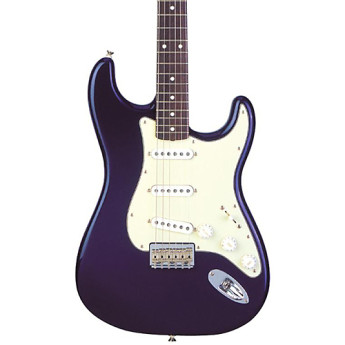 Fender Artist Series Robert Cray Stratocaster Electric Guitar Violet