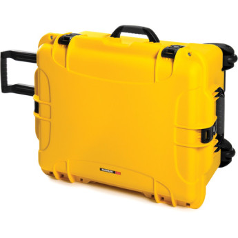 Nanuk 960 Protective Rolling Case (Yellow)