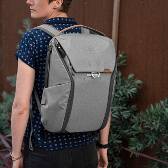 Peak design Everyday Backpack v2 (20L, Ash) — thumbnail 21