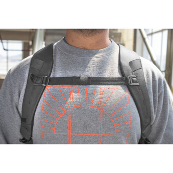 Peak design Everyday Backpack v2 (30L, Charcoal) — thumbnail 25