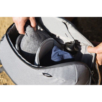 Peak design Everyday Backpack Zip (20L, Ash) — thumbnail 12