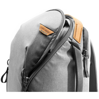 Peak design Everyday Backpack Zip (20L, Ash) — thumbnail 6