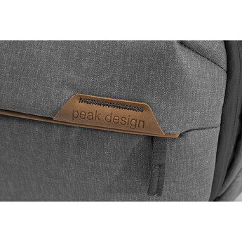 Peak design Everyday Sling v2 (6L, Ash) — thumbnail 12
