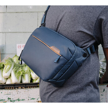 Peak design Everyday Sling v2 (6L, Midnight) — thumbnail 15