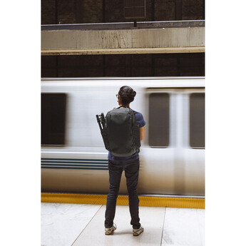 Peak design Travel Backpack 30L (Midnight Blue) — thumbnail 35