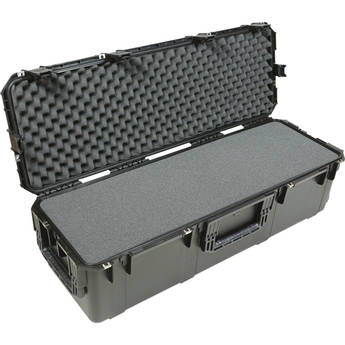Skb Injection Molded Waterproof Case with Wheels and Layered Foam