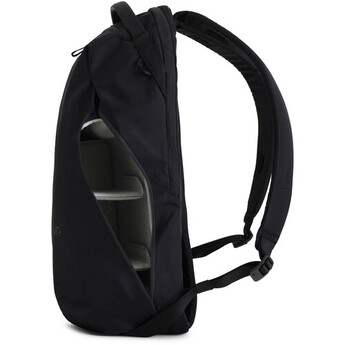 Urth Norite 24L Backpack + Camera Insert (Black) — thumbnail 3