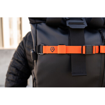 Wandrd PRVKE 21L Backpack v2 (Black) — thumbnail 19