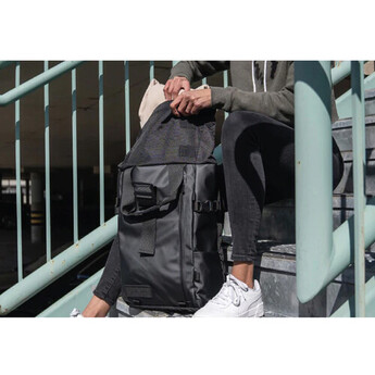 Wandrd PRVKE 31L v2 Photo Bundle (Black) — thumbnail 36