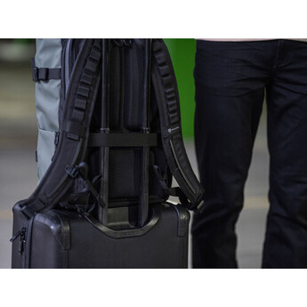 Wandrd PRVKE 31L v2 Photo Bundle (Green) — thumbnail 16