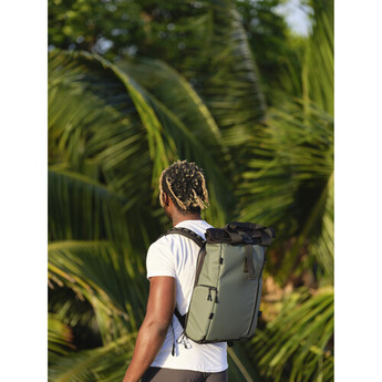 Wandrd PRVKE Lite 11L Backpack (Green) — thumbnail 14