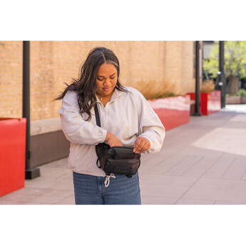 Wandrd Rogue Sling (Uyuni Purple, 3L) — thumbnail 18