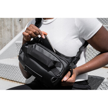 Wandrd Rogue Sling (Uyuni Purple, 3L) — thumbnail 25
