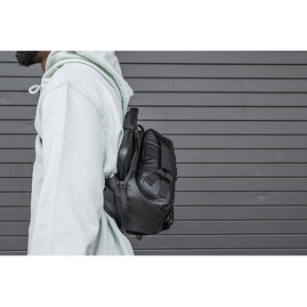 Wandrd Rogue Sling (Aegean Blue, 6L) — thumbnail 18