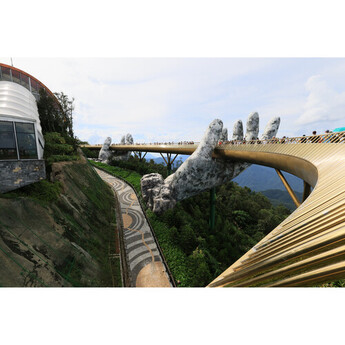 Canon RF-S 10-18mm f/4.5-6.3 IS STM Lens (Canon RF) — thumbnail 17