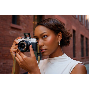 Fujifilm XC 13-33mm f/3.5-6.3 OIS Lens (Fujifilm X) — thumbnail 13